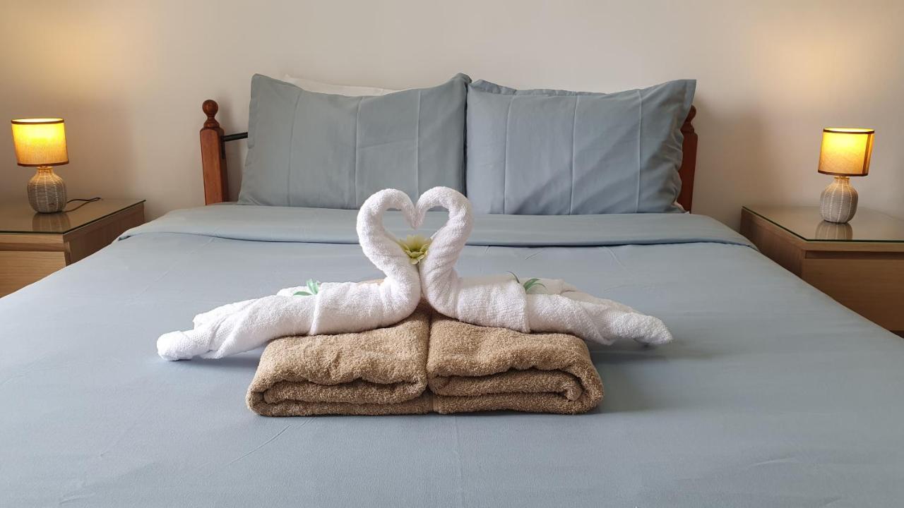 Peaceful Apartment With Double Bed - Oak Breeze Paphos Exterior foto