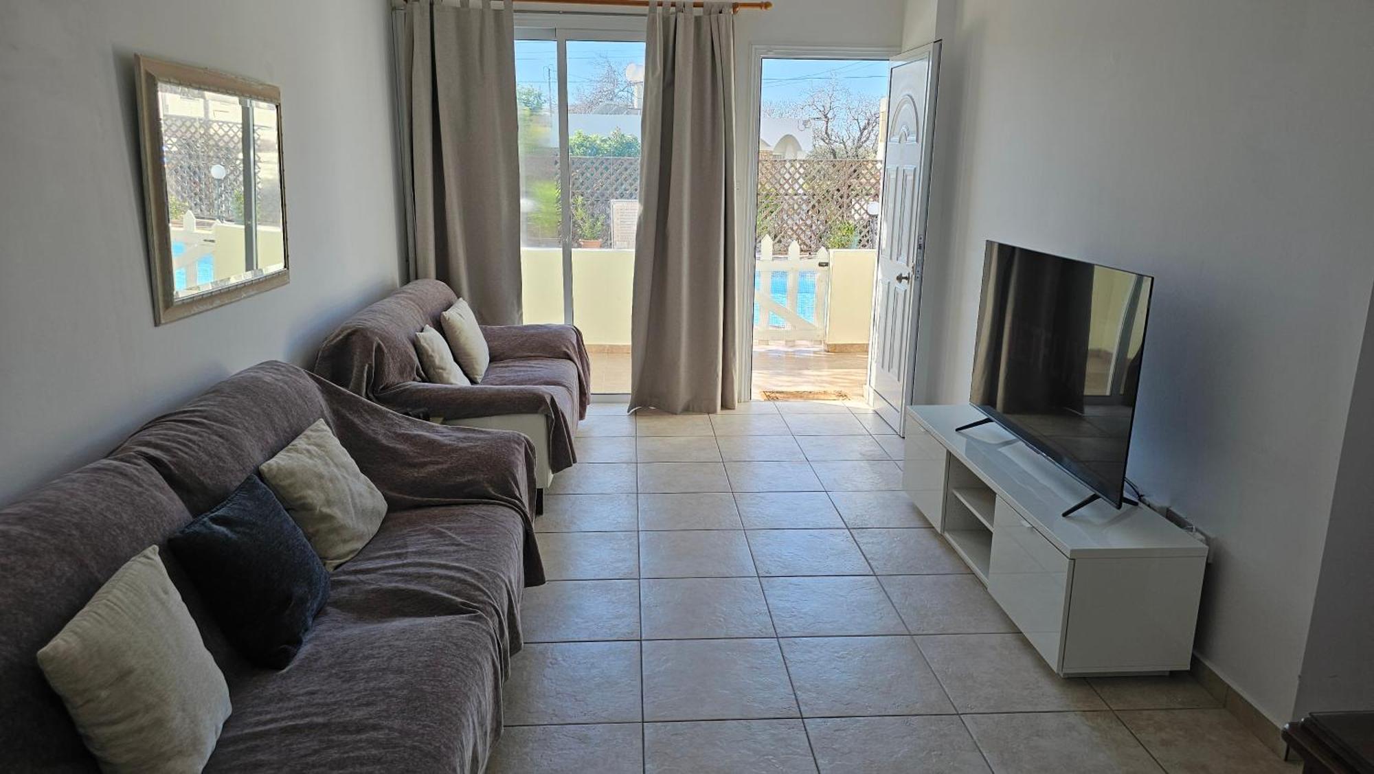 Peaceful Apartment With Double Bed - Oak Breeze Paphos Exterior foto